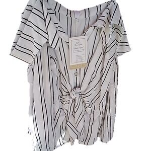 ❤️Blouse off the shoulders, Medium size, NWT